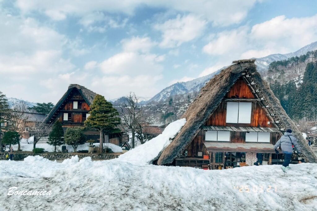 白川鄉合掌村合掌屋雪景