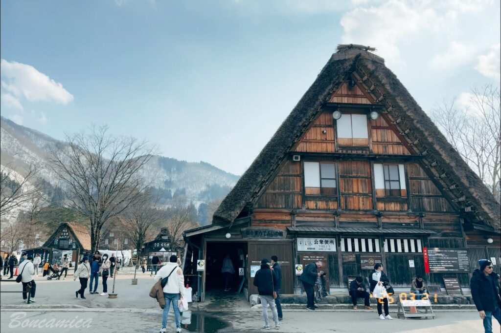 白川鄉合掌村公眾便所