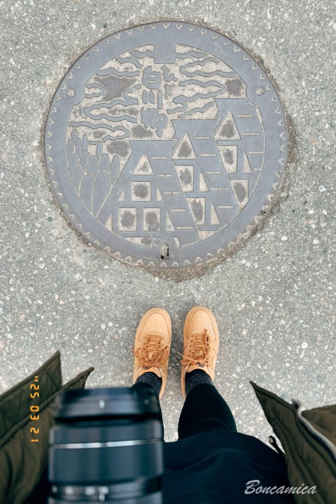 白川鄉合掌村人孔蓋