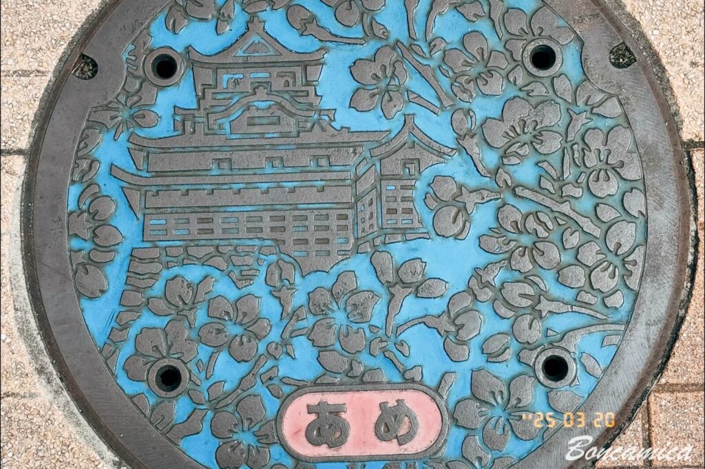 犬山城下町商店街人孔蓋