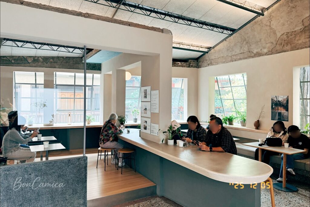 here Kyoto 台南店室內用餐區