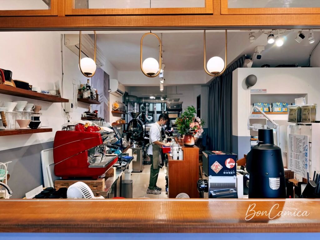 Qcoffee咖啡師的備餐櫃檯