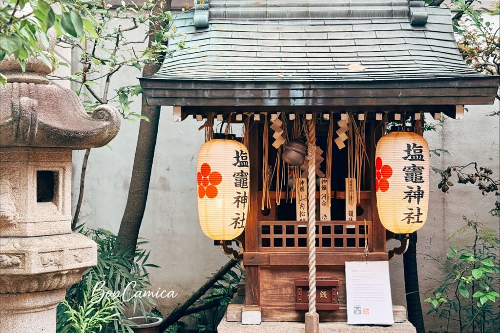 錦天滿宮內部的鹽竈神社